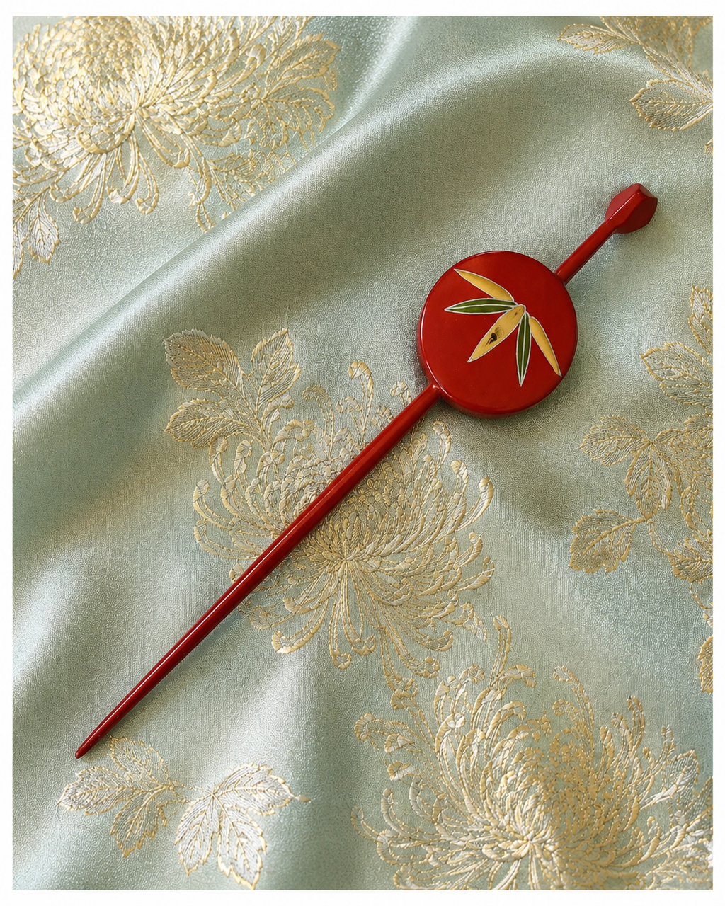 [Hajimari] Vintage Japanese Lacquer Kanzashi Hair Stick, Chrysanthemum & Mother-of-Pearl Inlay | Showa Era